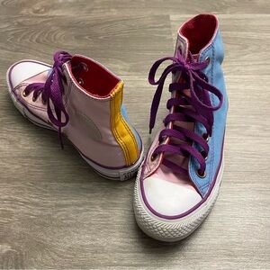 Converse Multi-Color High Top Chuck Taylor All Star Sneakers Women’s Size 5